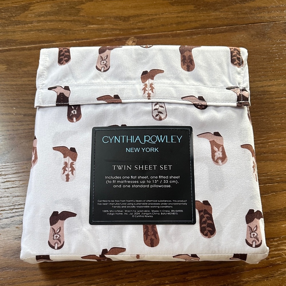 Cynthia Rowley Twin Sheet Set - Brown and Cream